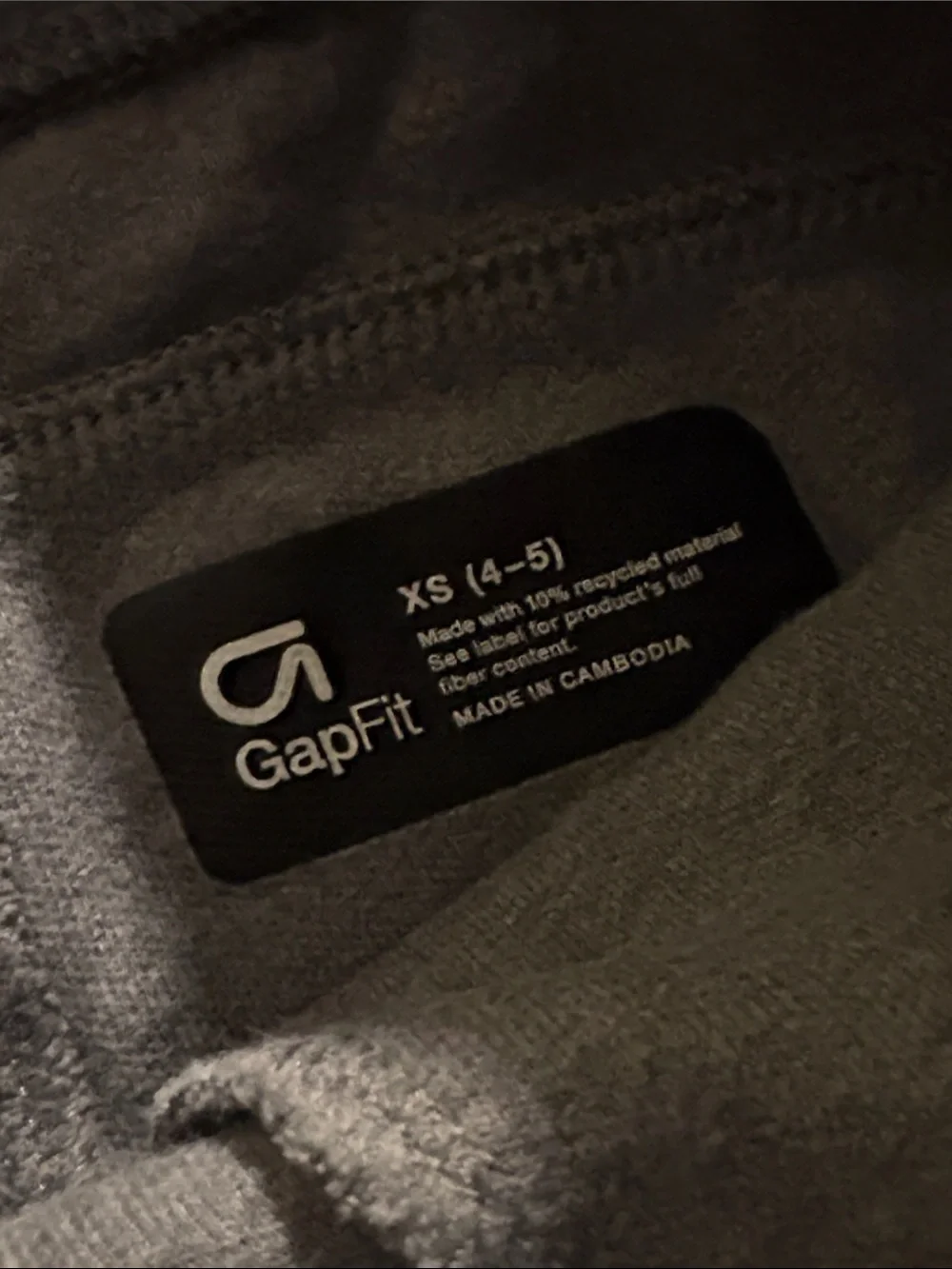 GAP soft gray